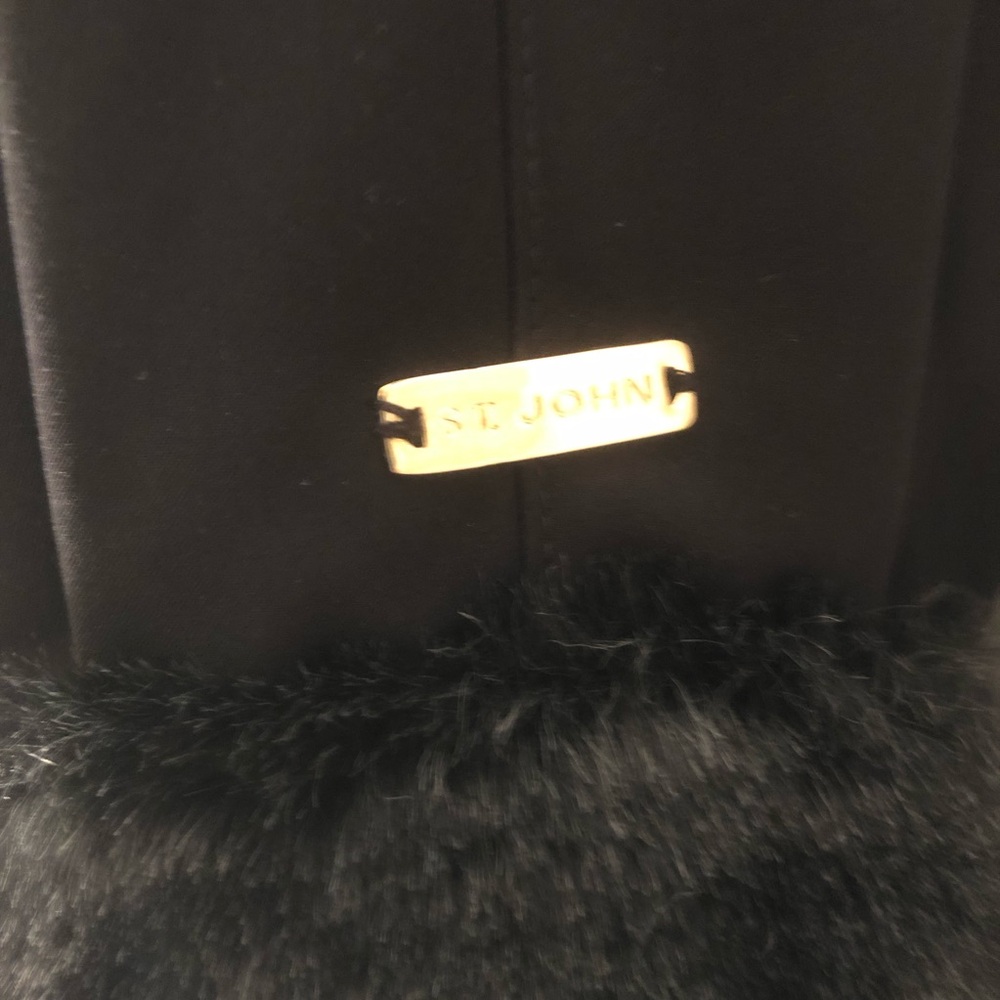 St. John Coat Collection Black Classic Mid-Length Reversible Faux Fur Coat Large - Picture 4 of 11